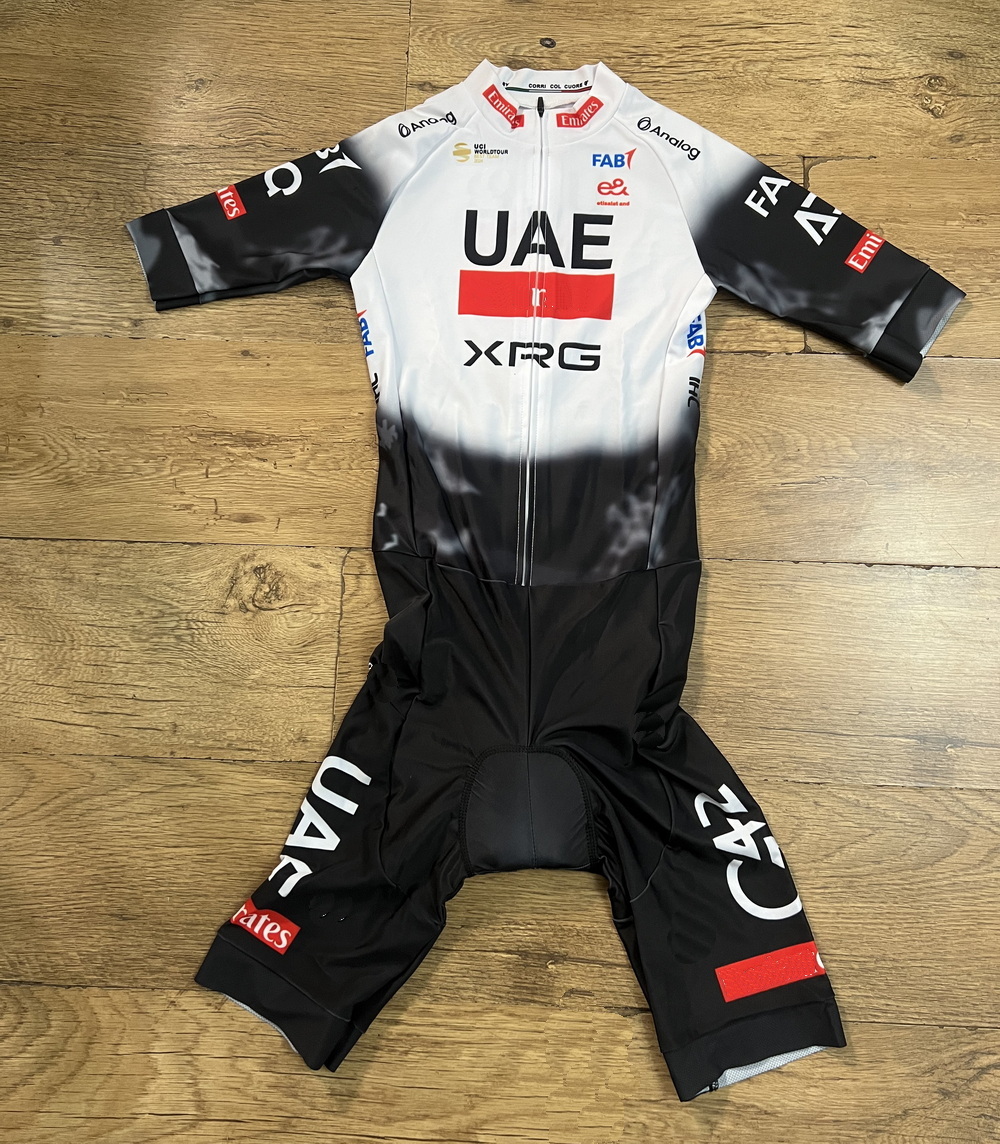 LASER CUT Skinsuit 2025 2026 U - Cycling Gear Uae recensie en prijs